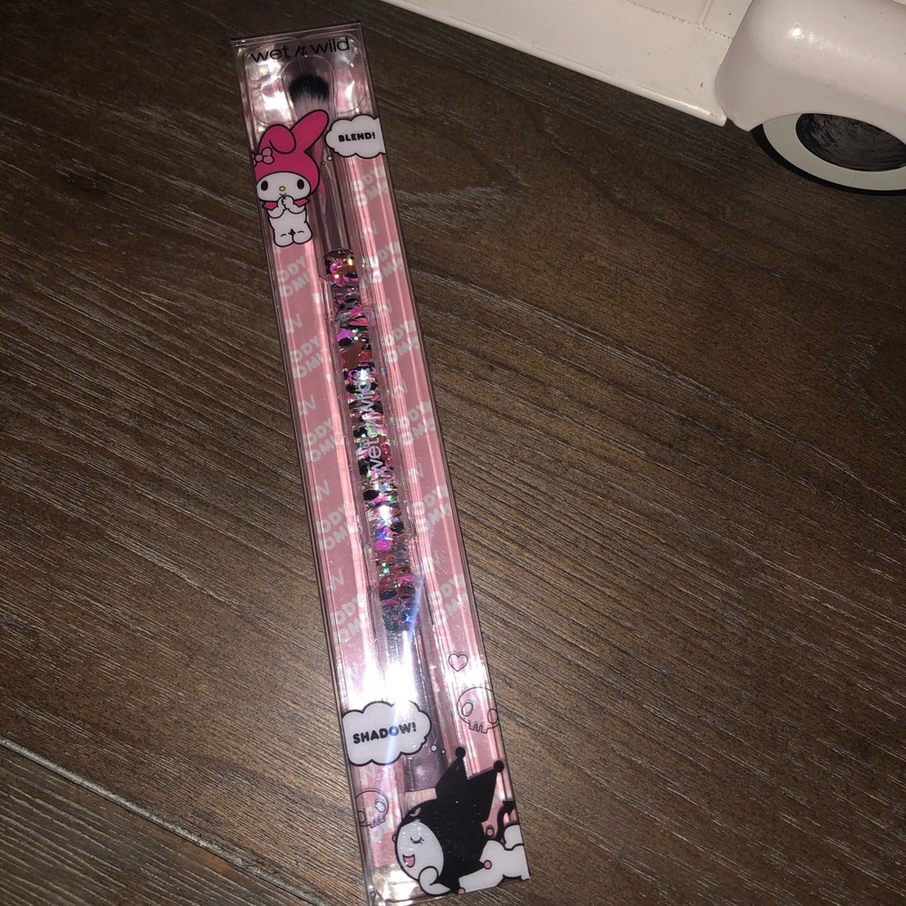 Keromi/My Melody x Wet n Wild Brush
